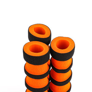 Poignée d'équipement de fitness quotidienne NBR Gaine en caoutchouc plastique Protection du tuyau Confort amélioré Poignée de main Traitement de coupe personnalisé - Product Image 2