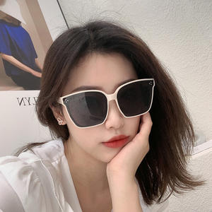 Lunettes de soleil Qianai, monture carrée noire, protection UV400, mode masculine, rivets à points, K5-6029 - Product Image 2