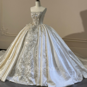 XS287 Vestido de Novia de Satén con Cuello Barco y Cristales, Estilo Imperio - Product Image 4
