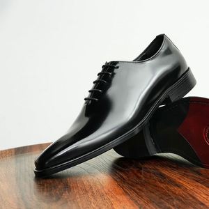 The Latest Autumn Men's Business Formal Stylish Oxford Brogue Leather Shoes Genuine Cowhide Men's Large-Sized Leather Shoes - Product Image 3