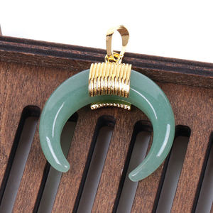 Perhiasan Wanita Grosir Tanduk Sapi Power Bulan Alami Batu Semi Mulia Liontin Perhiasan Setengah Bulan untuk Kalung - Product Image 5