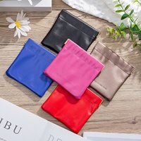 Pochette à bijoux en cuir PU de luxe avec logo personnalisé, pochette à ouverture par pression, pochette élastique, mini trousse de maquillage, pochette cosmétique, vente en gros