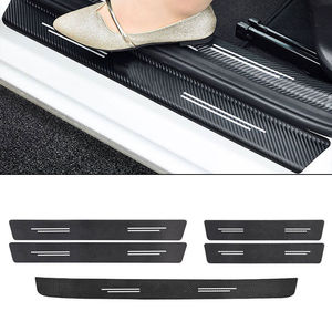 4PCS Autocollants anti-coup <span class=keywords><strong>de</strong></span> pied pour <span class=keywords><strong>seuil</strong></span> <span class=keywords><strong>de</strong></span> <span class=keywords><strong>porte</strong></span> <span class=keywords><strong>de</strong></span> voiture 3D en fibre <span class=keywords><strong>de</strong></span> carbone Bande <span class=keywords><strong>de</strong></span> protection pour <span class=keywords><strong>seuil</strong></span> <span class=keywords><strong>de</strong></span> voiture Autocollant <span class=keywords><strong>de</strong></span> décoration pour pédale <span class=keywords><strong>de</strong></span> bienvenue - Product Image 1