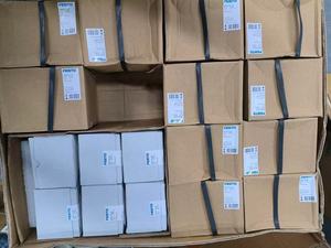 バルブマニホールド573606 VTUG-14-MSDR-B1T-25V20-Q12BA- UB-Q6SU-8A + M1TTSCバルブマニホールドオリジナル - Product Image 5