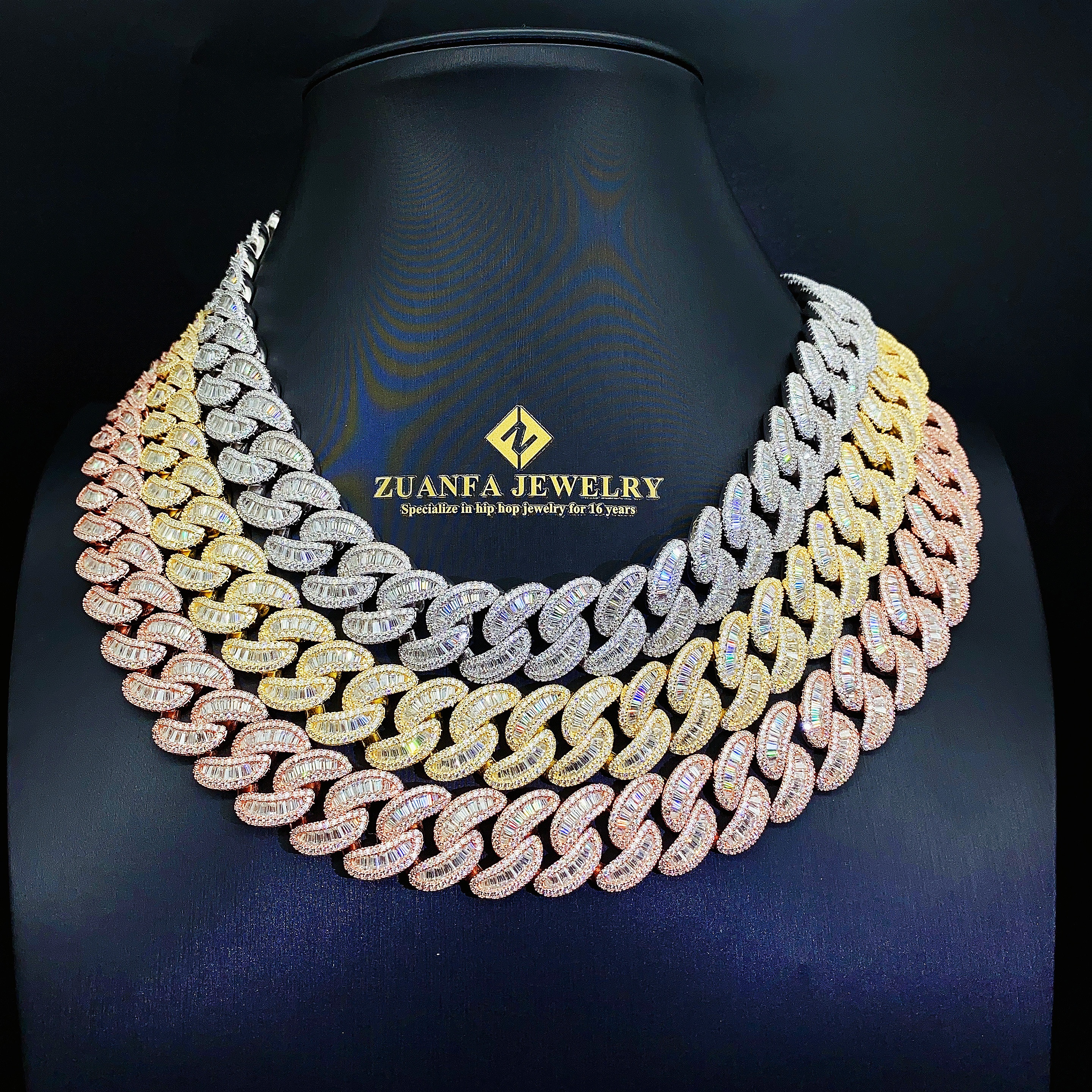 Sophisticated Cuban Link Chain of the 