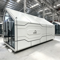 Capsule spatiale triangulaire spéciale en verre panoramique intelligent, unité soudée incurvée pour maison-capsule de glamping de luxe