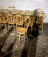 Chaise en plastique courbée monobloc en résine PP, empilable, pour salle à manger, qualité commerciale, robuste, directement de l'usine