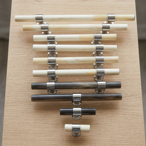 Manija de Puerta Cilíndrica Multifuncional con Múltiples Diseños y Colores, Ecológica, Duradera, Estilo Moderno para Dormitorio, Baño y Cómoda - Product Image 1