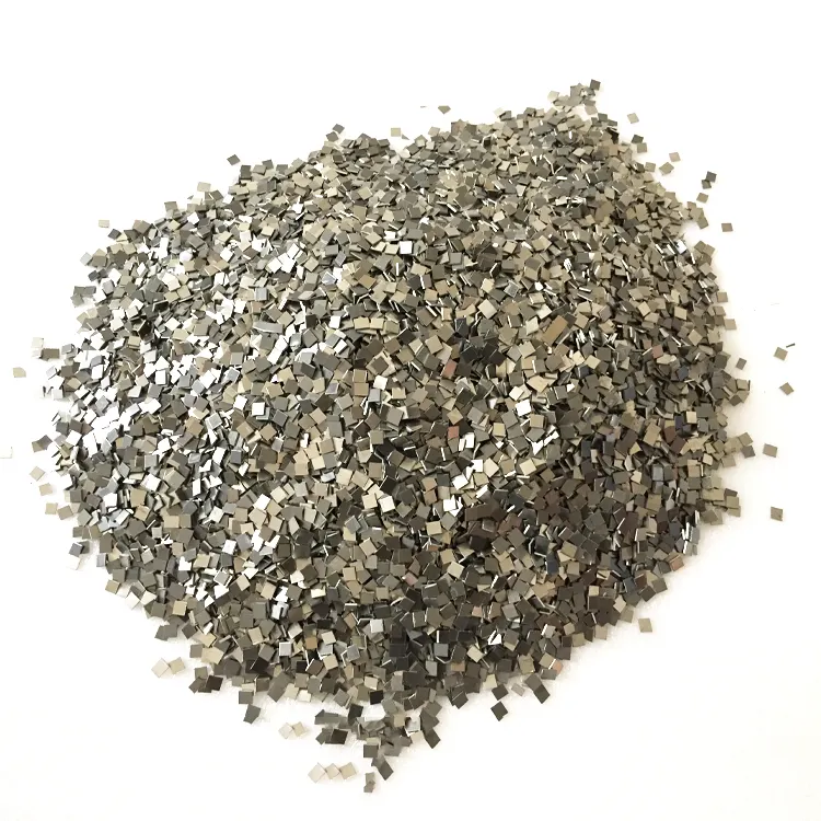 Les grossistes fournissent directement des granulés de zirconium 99.6% de haute pureté