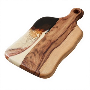 Ensemble de planches à découper en bois faites à la main, blocs de découpe bruns naturels, planches décoratives pour la préparation des aliments en cuisine - Product Image 1