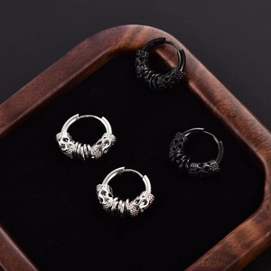 1 Par/2 Piezas de Aretes Clásicos Punk de Acero Inoxidable, Aretes Redondos Góticos con Patrón Vintage Grabado, Aretes de Aro Hip Hop, Joyería para Motociclistas - Product Image 3