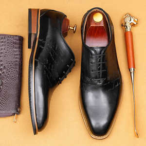 Men's <b>Pointed</b>-Toe Shoes 2026 New Design Leather High-Quality British Retro Engraved Brocade Business Formal Oxford Shoes - Product Image 2