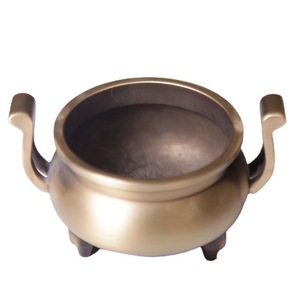 Quemador de incienso doméstico de cobre puro para ofrecer incienso a Buda y quemar incienso. De cobre puro, con dos asas y tres patas - Product Image 5