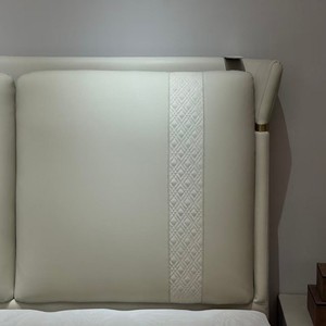 <span class=keywords><strong>Letto</strong></span> Confortevole Vonliva Tradizionale di Lusso King-Size, Ecologico, Morbido, Imbottito in Pelle Bianca <span class=keywords><strong>con</strong></span> Struttura in Legno - Product Image 3