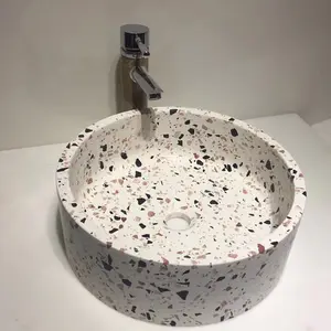 Бетонная раковина для ванной