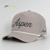 Casquette de baseball en nylon à 6 panneaux personnalisée OEM ODM, avec trous découpés au laser, respirante, séchage rapide, pour l'entraînement en extérieur