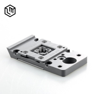 Contrôle qualité strict, entretoises en PET usinées sur commande par CNC pour appareils électroménagers - Product Image 4