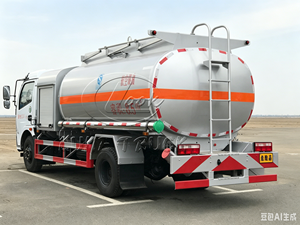 Camion de ravitaillement aérien compact 8000L, citerne mobile pour avions 8m³ pour aéroport régional - Product Image 4