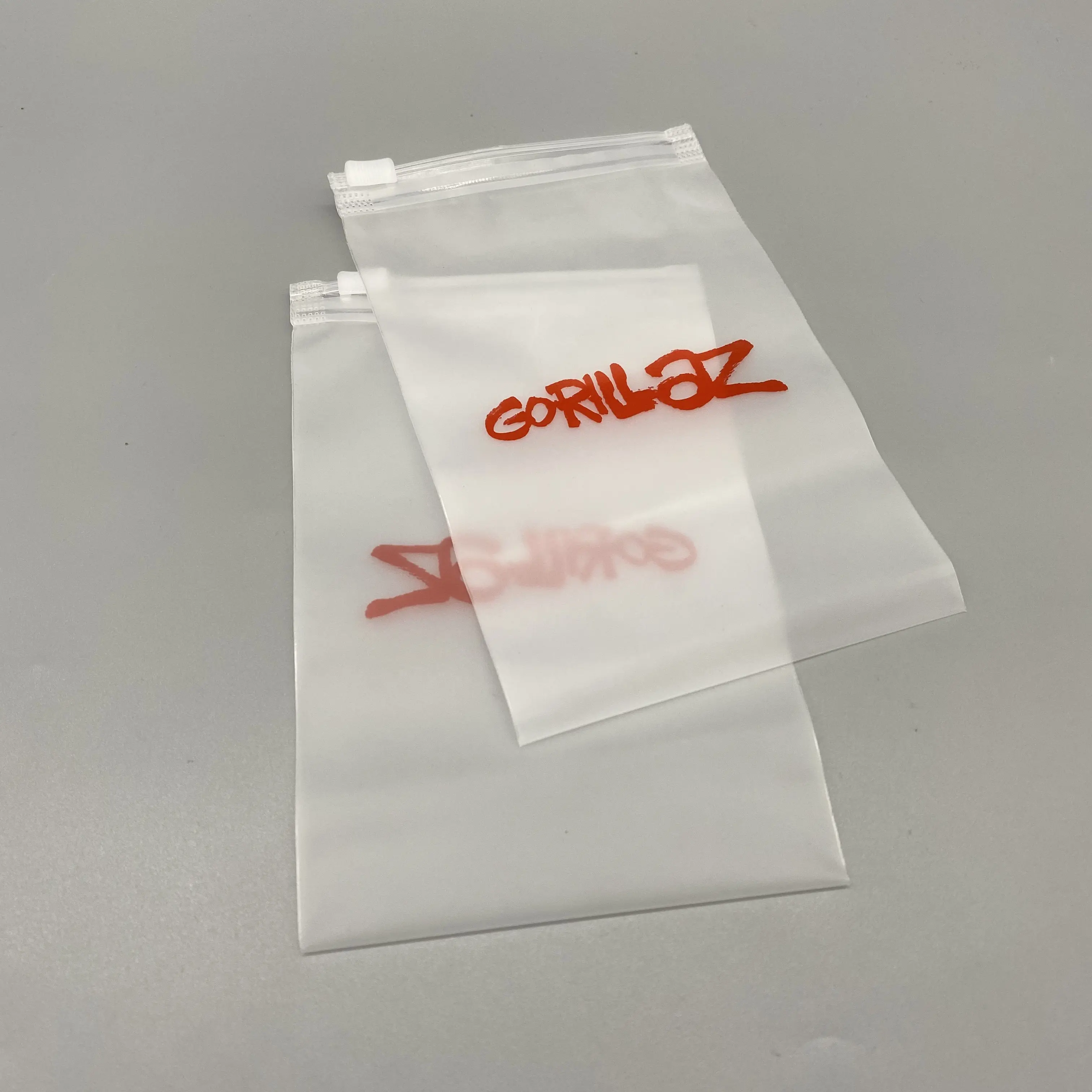 Respetuoso del medio ambiente impreso personalizado de embalaje de PVC con cierre Ziplock camiseta bolsa de plástico