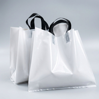 Sacs de shopping en plastique LDPE écologiques avec poignées souples personnalisées, pour l'emballage de vêtements et de chaussures
