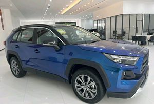 <span class=keywords><strong>Voiture</strong></span> d'<span class=keywords><strong>occasion</strong></span> 2018 pour RAV4, SUV à conduite à gauche, essence/essence, automatique, <span class=keywords><strong>fiable</strong></span>, crossover familial, spacieux, intérieur tissu foncé, panoramique - Product Image 3