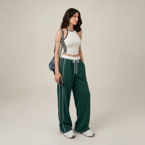Conjunto Deportivo 2 en 1 para Mujer, Top Corto sin Mangas y Pantalones Anchos Verdes, Corte Holgado con Cierre de Cremallera - Product Image 1