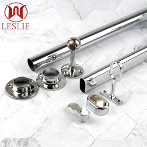 Support <span class=keywords><strong>de</strong></span> <span class=keywords><strong>tringle</strong></span> <span class=keywords><strong>de</strong></span> placard ovale en acier chromé avec bride, pour tube ovale <span class=keywords><strong>de</strong></span> 0,6-1 mm d'épaisseur, pour suspendre les vêtements - Product Image 1
