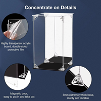 Vente en gros de vitrine en acrylique transparente pour figurines d'action, jouets, porte à ouverture magnétique avec dos miroir, étui de protection