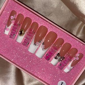 Kits de <span class=keywords><strong>uñas</strong></span> de ataúd de cubierta completa Extra larga de acrílico hecho a mano ostentoso de lujo decoración de diamantes de imitación 3D estilo francés <span class=keywords><strong>uñas</strong></span> postizas a presión - Product Image 4