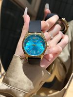 Montre pour femme Explosive Western Queen Mother, Saturne, or rose, boîtier en acrylique écologique, perle, mode rétro élégante, quartz