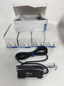 Sensor Fotoeléctrico Omron E3X-HD10 - Product Image 1