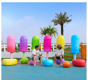 Commercio all'ingrosso decorazione moderna in fibra di vetro <span class=keywords><strong>tavolo</strong></span> e sedie scultura di grandi dimensioni gelato scultura in resina - Product Image 4