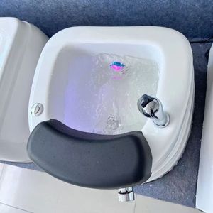 Bañera de Pedicura Acrílica Automática con 7 Luces de Colores para Masaje de Pies, Ideal para Spa (Gran Venta) - Product Image 5