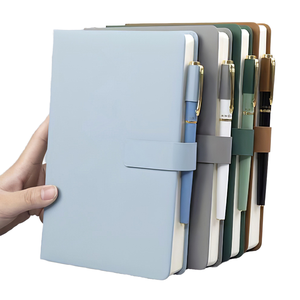 โต๊ะวางแผน2025สำหรับปี da แบบแข็งสีแดง PU ครูสีเขียวติดผนังสมุด2025แบบเติมได้ - Product Image 1