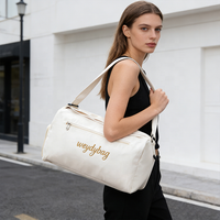 Sac de voyage en tissu Oxford imperméable avec logo personnalisé, sac de sport multifonctionnel avec broderie, design simple et moderne, sac bandoulière