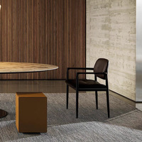 Ensemble de meubles et de chaises de restaurant de luxe JP Modern Hotel, chaises de salle à manger en bois de frêne capitonnées en cuir de luxe