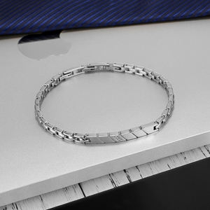 Gelang Pria Terlaris Perak 316 Baja Tahan Karat Bedah dengan Zirkon 5A Gelang yang Dapat Disesuaikan Tersedia Pengiriman Cepat - Product Image 6