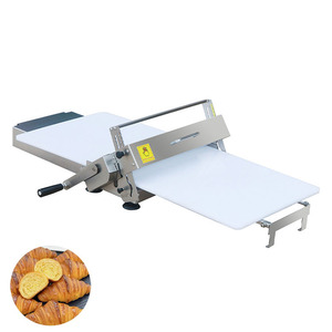 Laminoir à pâte professionnel en acier inoxydable pour croissants et pizzas, épaisseur réglable, utilisation sur comptoir - Product Image 1