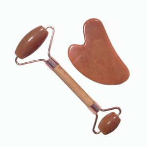 Ensemble Gua Sha et Rouleau Facial en Aventurine Rouge Naturelle avec Manche en Bois, Masseur Double Tête pour le Soin de la Peau du Visage et du Corps - Product Image 6