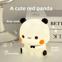 Veilleuse de chambre à coucher Panda de dessin animé, activée par le toucher, batterie intégrée, lumière chaude - cadeau d'anniversaire idéal pour votre ami