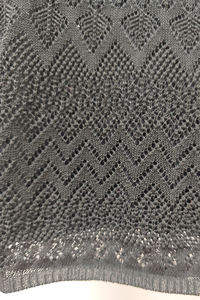 Suéter de Mujer Negro de Ganchillo con Manga Corta, Escote Hueco en la Espalda, Estilo Casual, Transpirable, Antiencogimiento y Antiarrugas - Product Image 4