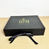 Boîte cadeau personnalisée pour vêtements, casquettes, boîtes en papier rigide, boîtes en carton de luxe, boîte à rabat magnétique pliable pour parfum