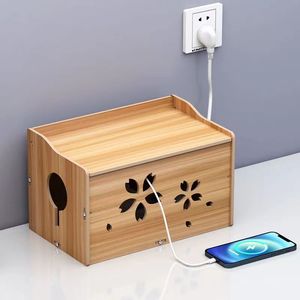 Caja de almacenamiento de madera para regleta de enchufes con organizador de cables para uso en oficina y hogar - Product Image 3