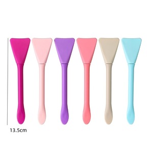 Brocha Aplicadora de Mascarillas Faciales Profesional de Doble Cabeza, Silicona Suave, Forma Plana, Fácil de Limpiar - Product Image 2