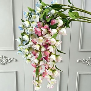 H348 Campanule e Mughetto Artificiali Pendenti, Fiori Artificiali per Drappeggi Nuziali, Decorazioni per Soffitti di Sale Matrimoni - Product Image 2