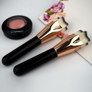 Nuevo diseño de estrella en forma de corazón Flat Top Foundation Brush Luxury Makeup Foundation Brush para la cara - Product Image 3