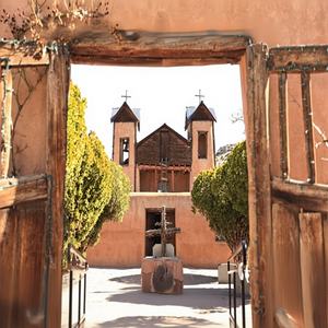 Versión de Audio de Simply Media de la obra Death Comes for the Archbishop, Publicación Electrónica, 0.0g, Manual de Cumplimiento - Product Image 1