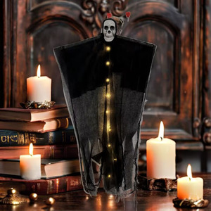Decoración de fantasma colgante de Halloween con luz LED, accesorio de fantasma con calavera, tela desgastada para decoración de jardín, patio, fiesta o escena. - Product Image 2
