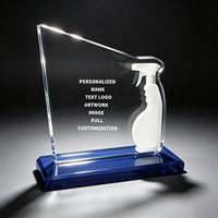 Neelpure 188009 Plaque personnalisée inclinée en cristal K9 bleu avec base, impression UV personnalisée pour flacon pulvérisateur, idéale pour récompense d'entreprise