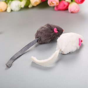 Pelo di coniglio falso topo Pet gatto giocattoli Mini divertente giocare giocattoli per gatti gattino giocare al coperto - Product Image 4